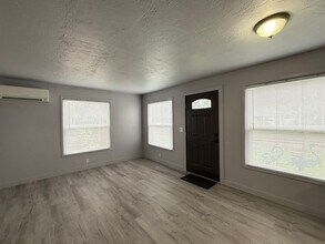 4665 Daisy St in Springfield, OR - Building Photo - Building Photo