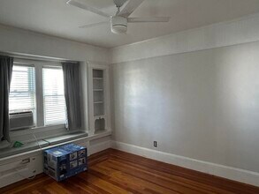 104 W Quincy St, Unit 1 in Somerville, MA - Building Photo - Building Photo