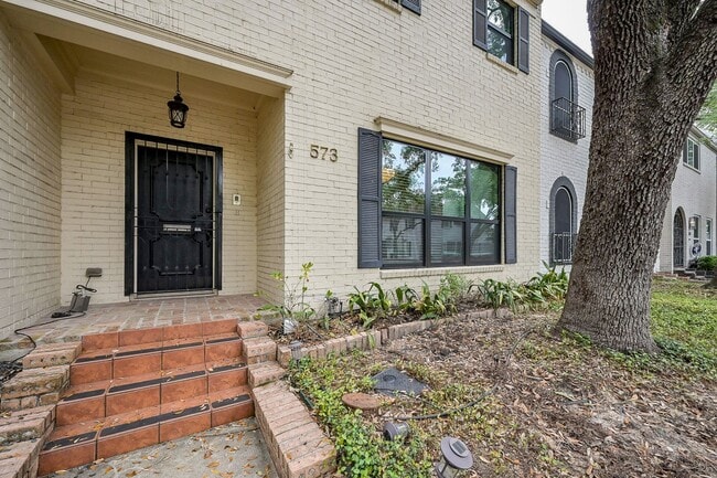 property at 573 N Post Oak Ln