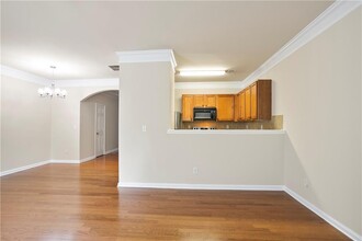 2330 Meadow Peak Point in Duluth, GA - Building Photo - Building Photo