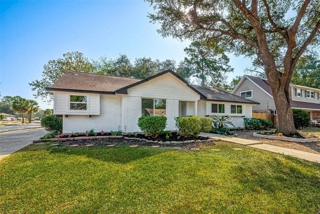 property at 23130 Bayleaf Dr