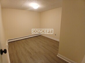 1131 Commonwealth Ave, Unit A in Boston, MA - Building Photo - Building Photo