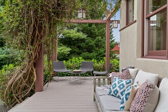 175 Ruggles Ave in Newport, RI - Building Photo - Building Photo