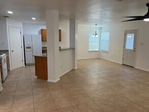 18121 Skysail Dr in Manor, TX - Building Photo - Building Photo