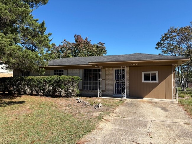 3206 Red Bud Ln in Shreveport, LA - Building Photo - Building Photo