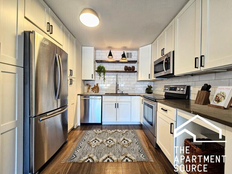 1350 N Dearborn St, Unit 15A in Chicago, IL - Building Photo