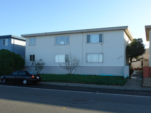 445 Esplanade in Pacifica, CA - Building Photo - Building Photo