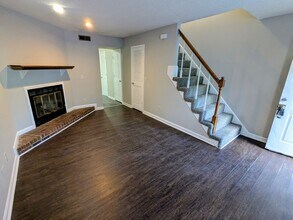 2408 Scott Valley Dr in Nashville, TN - Building Photo - Building Photo