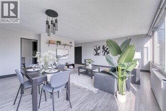 2144 Pelissier St in Windsor, ON - Building Photo - Building Photo