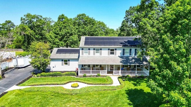 property at 13 Mooring Cir