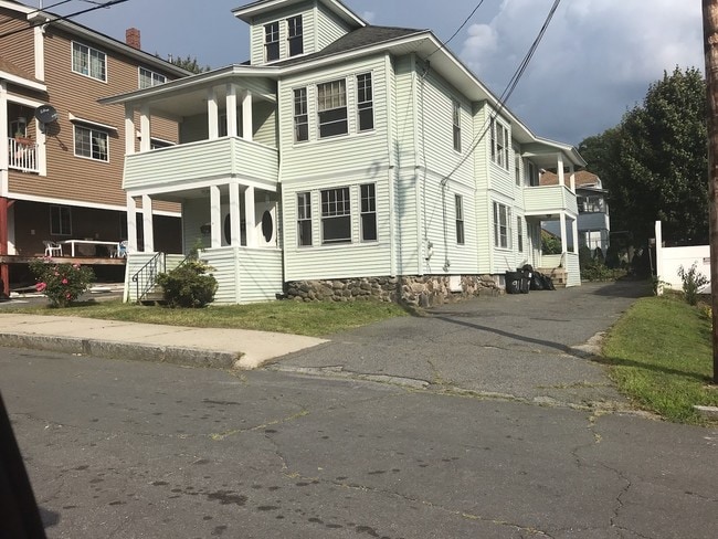 89 Elmwood Rd, Unit 1