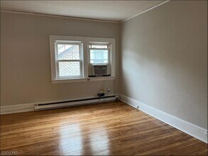 28 Walnut Pkwy in Montclair, NJ - Building Photo - Building Photo