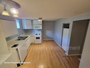 9620-9675 75 Street NW in Edmonton, AB - Building Photo - Building Photo