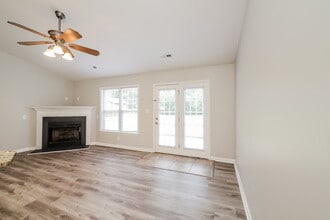 2459 Joshua Ln in Winston-Salem, NC - Building Photo - Building Photo