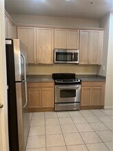 3000 Laurel Park Ln-Unit -103 in Kissimmee, FL - Building Photo - Building Photo
