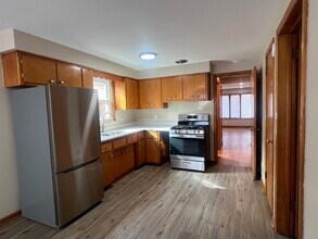 6321 S Narragansett Ave in Chicago, IL - Building Photo - Building Photo