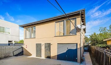 207 W 50th St in Los Angeles, CA - Building Photo - Building Photo