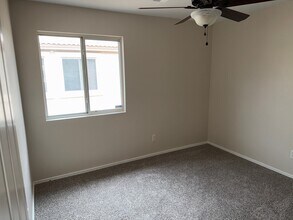 6794 W Del Mar Ln in Peoria, AZ - Building Photo - Building Photo