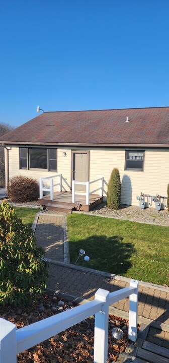 119 Valley View Dr, Unit 4 in Butler, PA - Building Photo