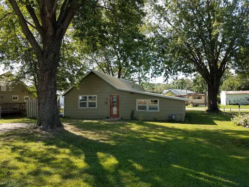 3901 New London Gravel Rd in Hannibal, MO - Building Photo