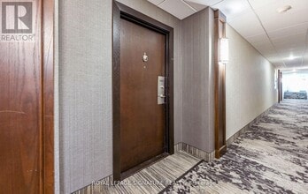 714 The West Mall in Toronto, ON - Building Photo - Building Photo