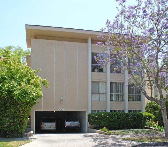 226 N La Peer Dr in Beverly Hills, CA - Building Photo - Building Photo