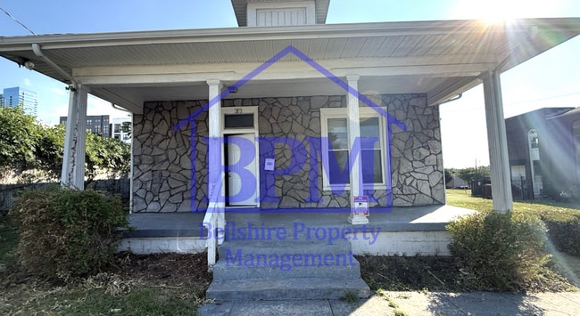 property at 313 N 15th St