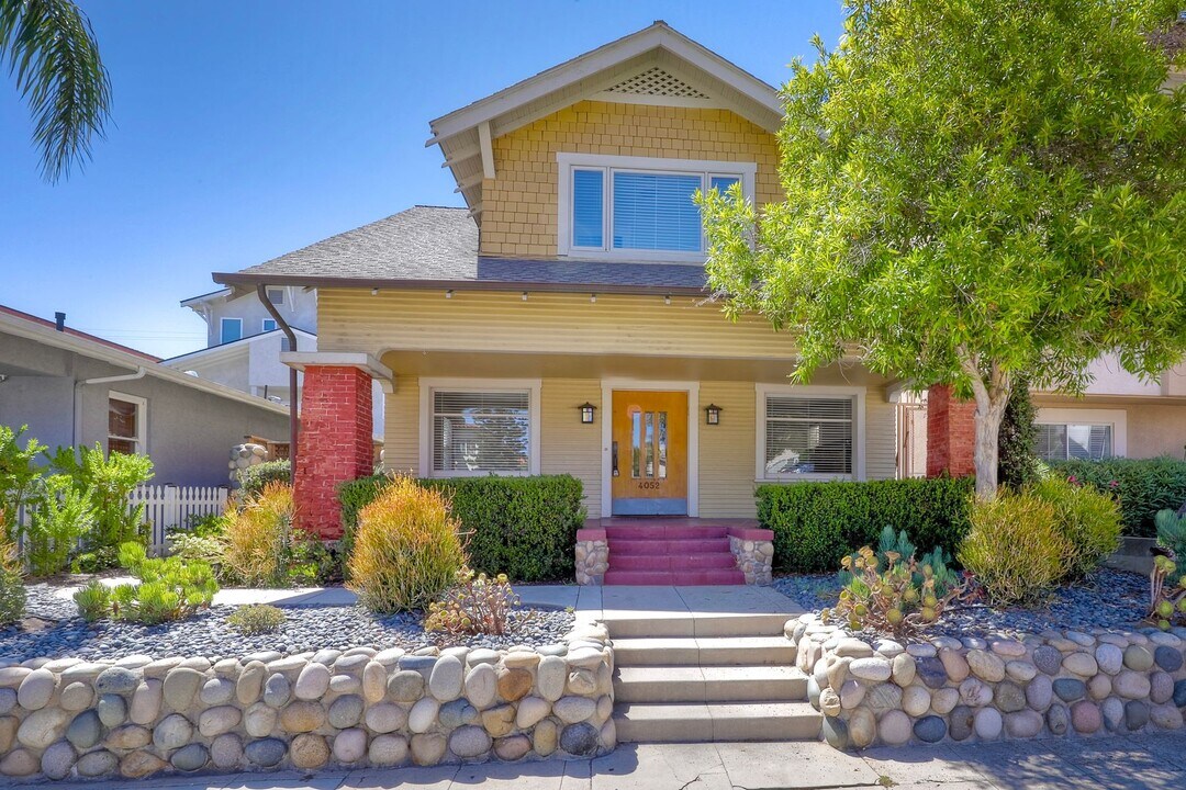 4052 Albatross St in San Diego, CA - Building Photo
