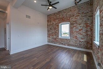1211 Bainbridge St in Philadelphia, PA - Building Photo - Building Photo