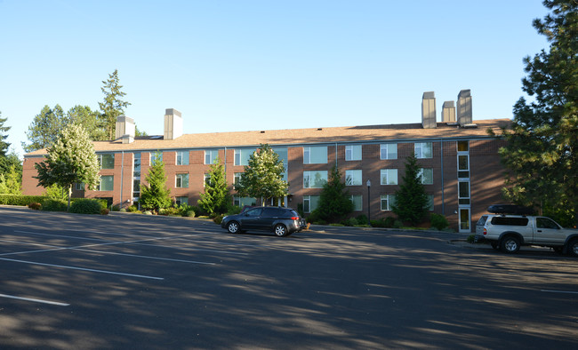 George Fox University - Le Shana Hall in Newberg, OR - Building Photo - Building Photo