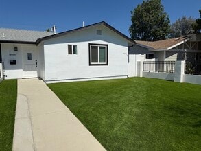 24101 Victory Blvd, Unit 24101 in West Hills, CA - Building Photo - Building Photo