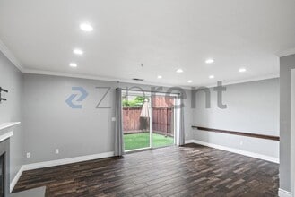 5045 Hiller Ln in Martinez, CA - Building Photo - Building Photo