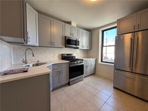 8910 5th Ave in Brooklyn, NY - Building Photo - Building Photo
