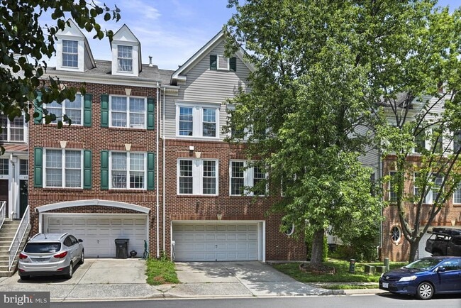 46186 Walpole Terrace in Sterling, VA - Building Photo - Building Photo