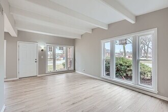 236 E 92nd St in Chicago, IL - Building Photo - Building Photo