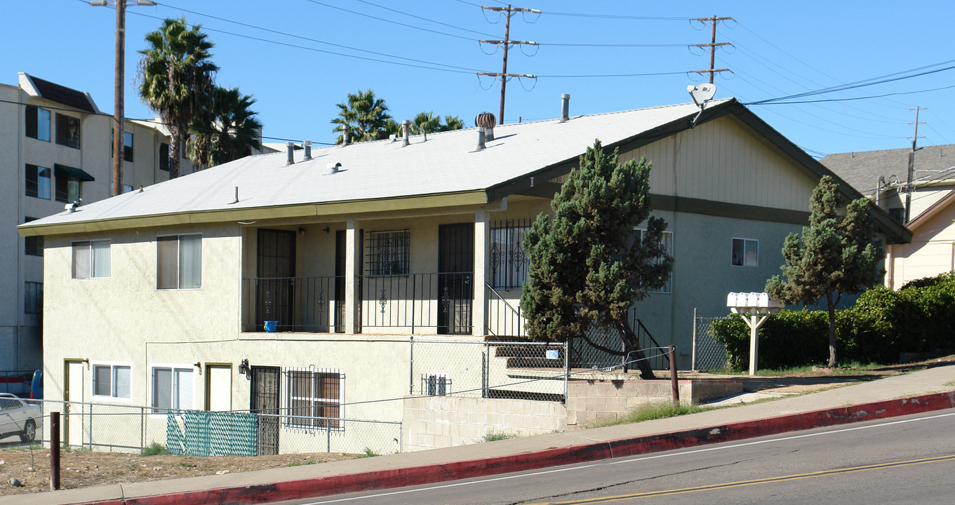 3730 Swift Ave in San Diego, CA - Building Photo