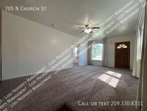 705 N Church St in Lodi, CA - Building Photo - Building Photo