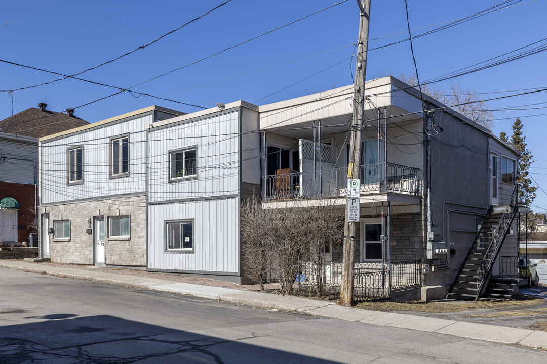 23-27 Saint-Étienne St in Gatineau, QC - Building Photo