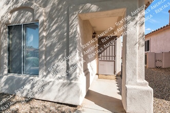 5568 W Peaceful Dove Pl in Marana, AZ - Building Photo - Building Photo