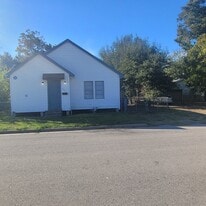 507 8th St N in Texas City, TX - Building Photo