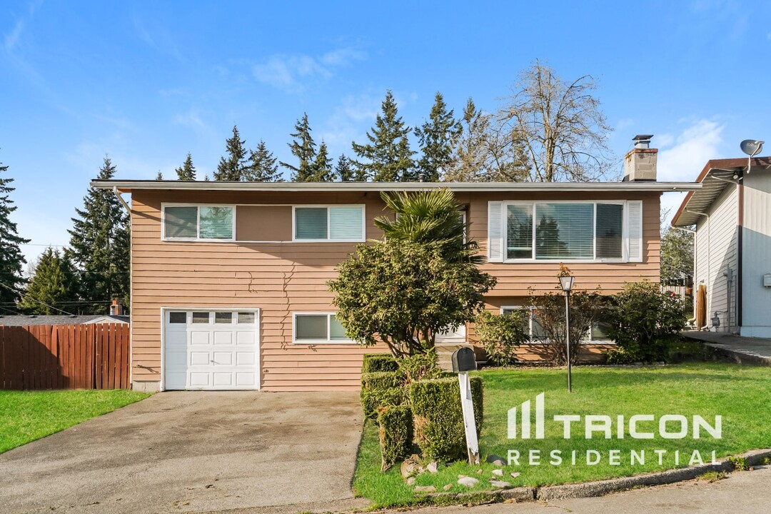 3216 S 292nd St in Auburn, WA - Building Photo