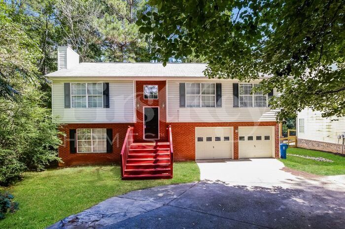 1827 Azalea Dr in Lawrenceville, GA - Foto de edificio