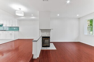 402 California St, Unit B in Arcadia, CA - Foto de edificio - Building Photo