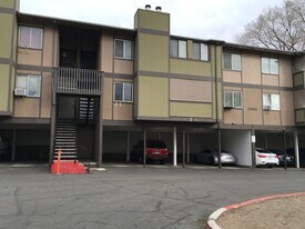 2095 Highview Ct in Reno, NV - Building Photo