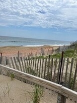 79 Central Ave in Salisbury, MA - Building Photo