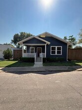 1314 Stewart Dr in Dallas, TX - Building Photo - Building Photo