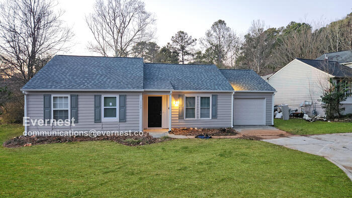 1193 Harvest Dale Ct in Stone Mountain, GA - Building Photo