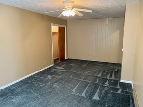 2205 Adams Ave in Huntington, WV - Building Photo - Building Photo