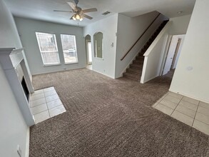 166 Red Hawk Ridge in San Antonio, TX - Building Photo - Building Photo