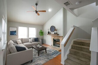 1605 Waterloo Tr in Austin, TX - Building Photo - Building Photo